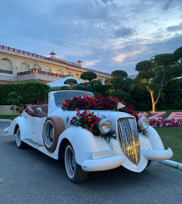 book Vintage Cars for Wedding